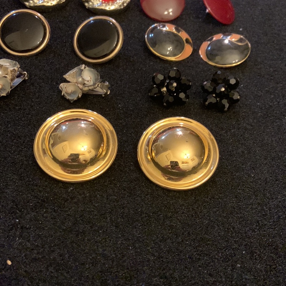 Vintage clip on earrings 7 pairs‎ metal, plastic, beads, shells. Fun 🤩 - Picture 8 of 9